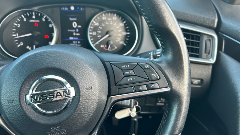 Nissan Qashqai 1.3 DiG-T Acenta Premium 5dr Petrol Hatchback